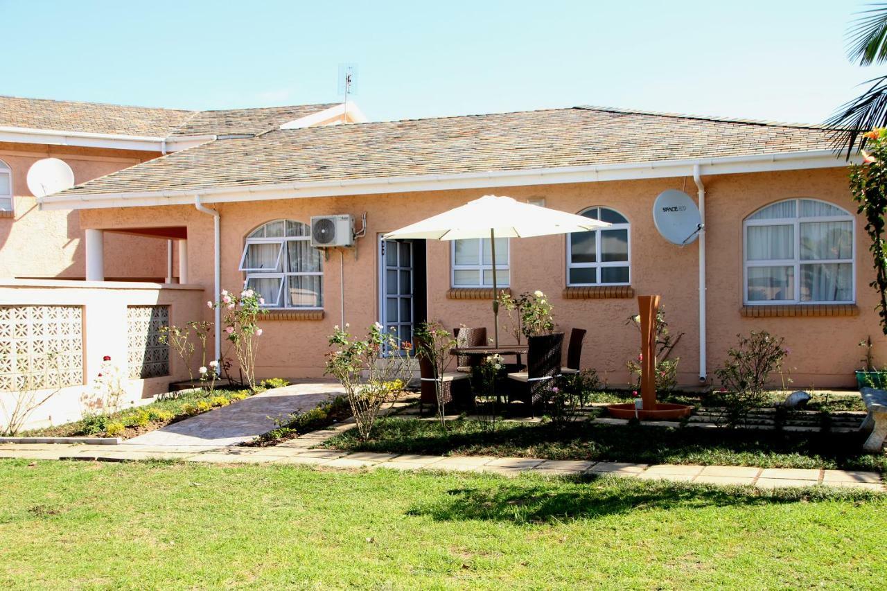 Ekupholeni Garden Villas Manzini Kültér fotó