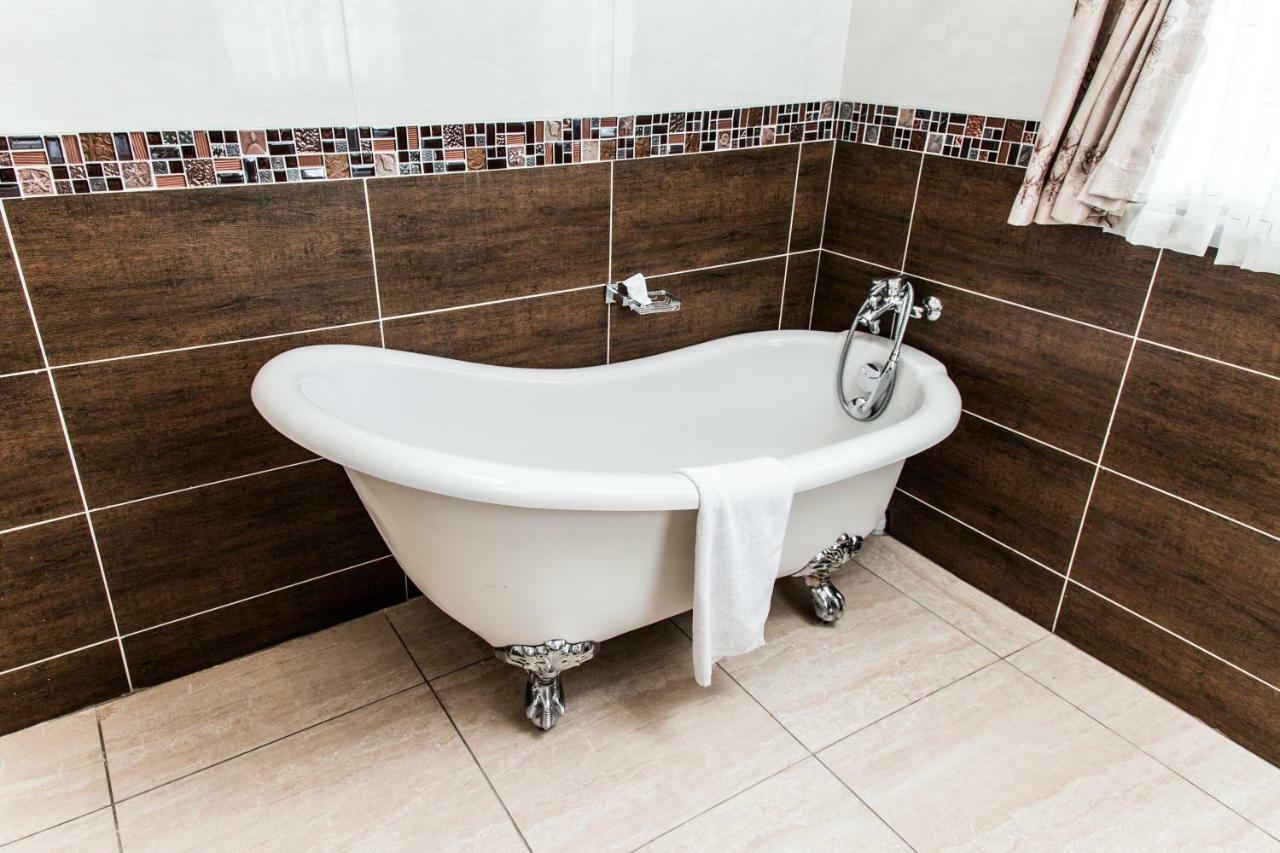 Ekupholeni Garden Villas Manzini Kültér fotó