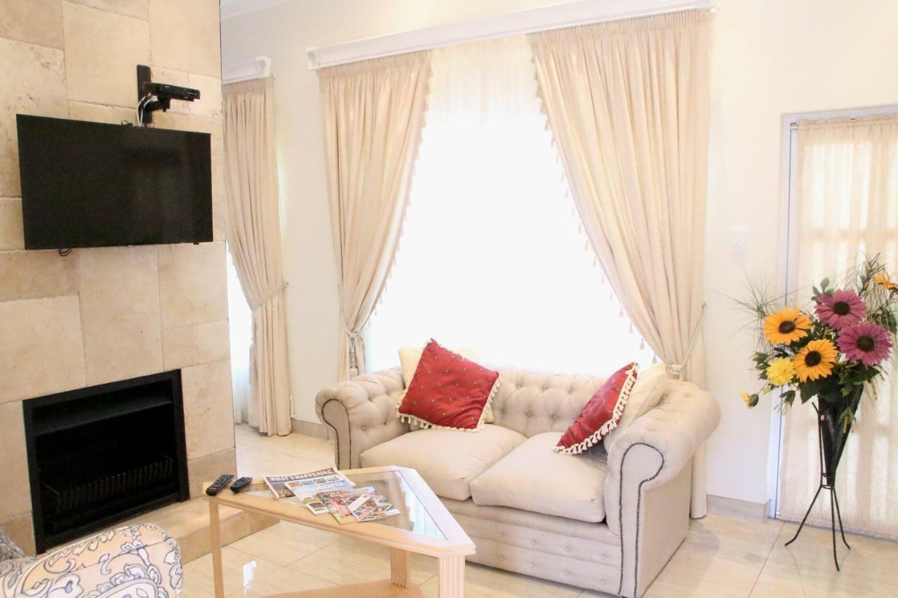 Ekupholeni Garden Villas Manzini Kültér fotó
