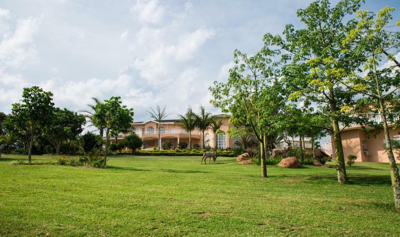 Ekupholeni Garden Villas Manzini Kültér fotó