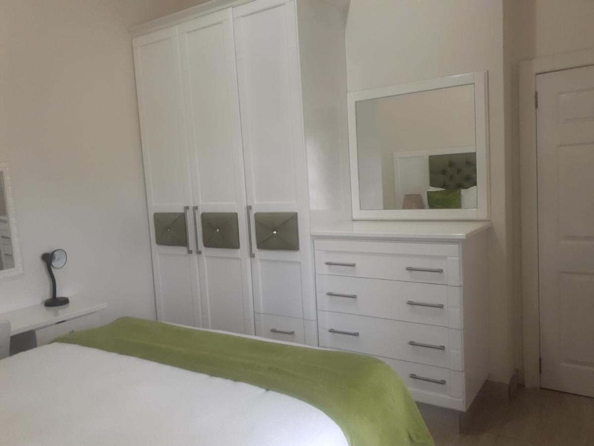 Ekupholeni Garden Villas Manzini Kültér fotó